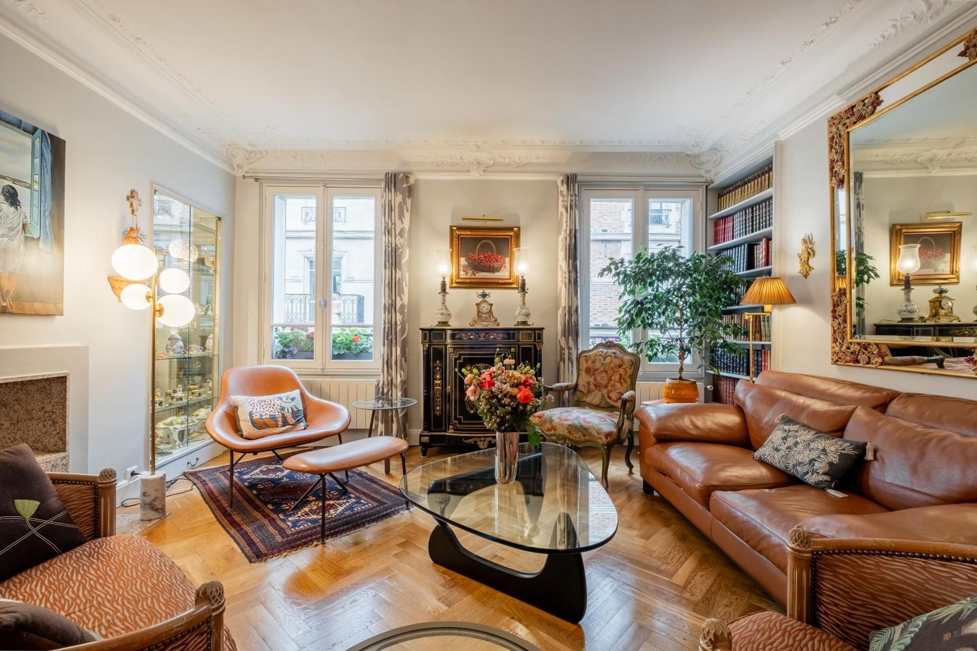 Veeve - Triumphant Design Appartement Paris